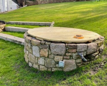 A granite well