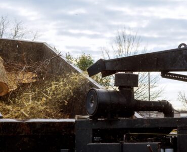 Agricultural machinery, wood shredder chipper machine to remove